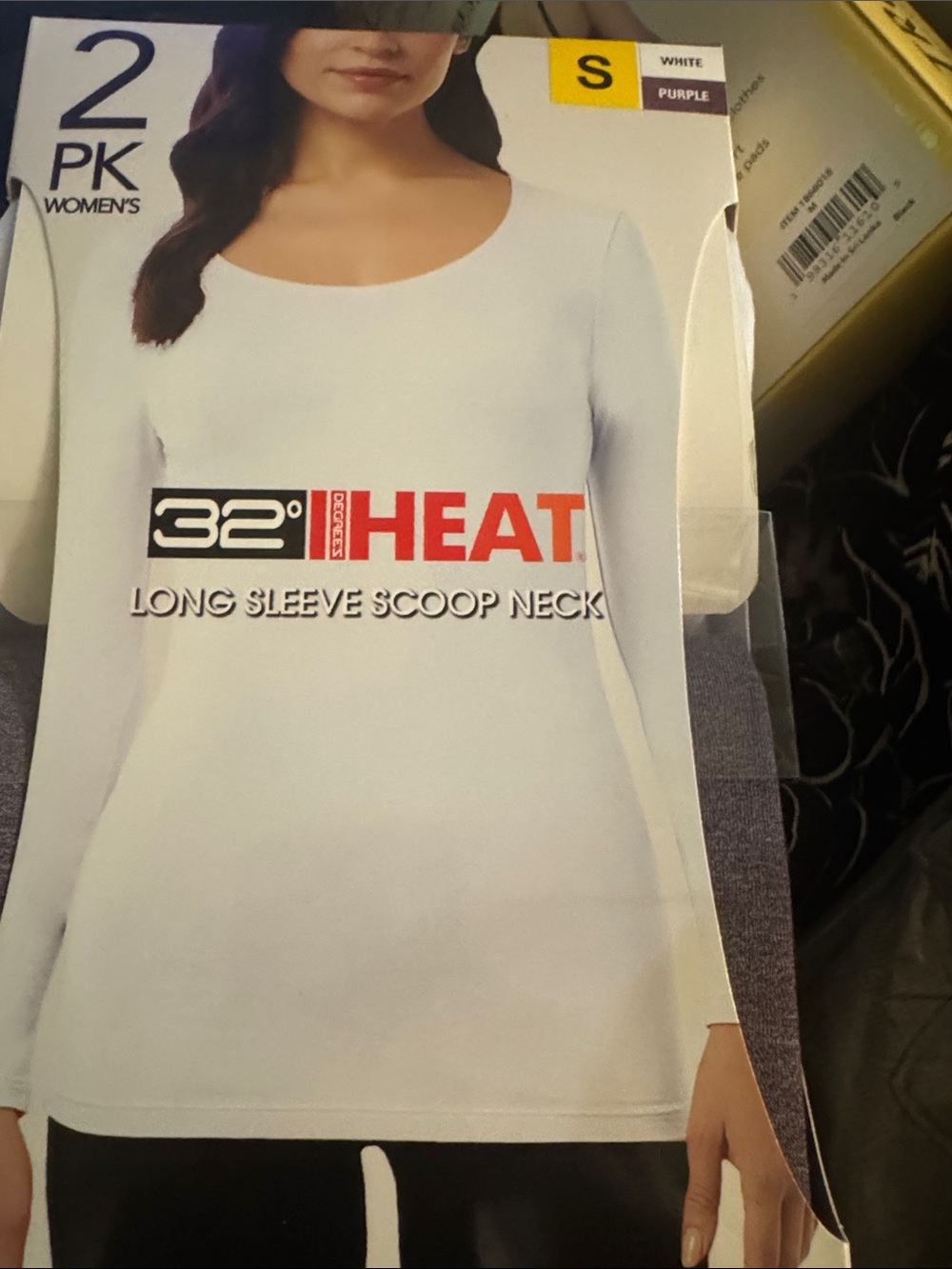 32 Degrees Women’s Long Sleeve Scoop Neck Top - White